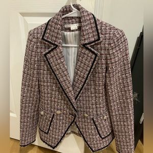 Absolutely gorgeous Veronica Beard blazer. Worn twice. Amazing condition. Size00